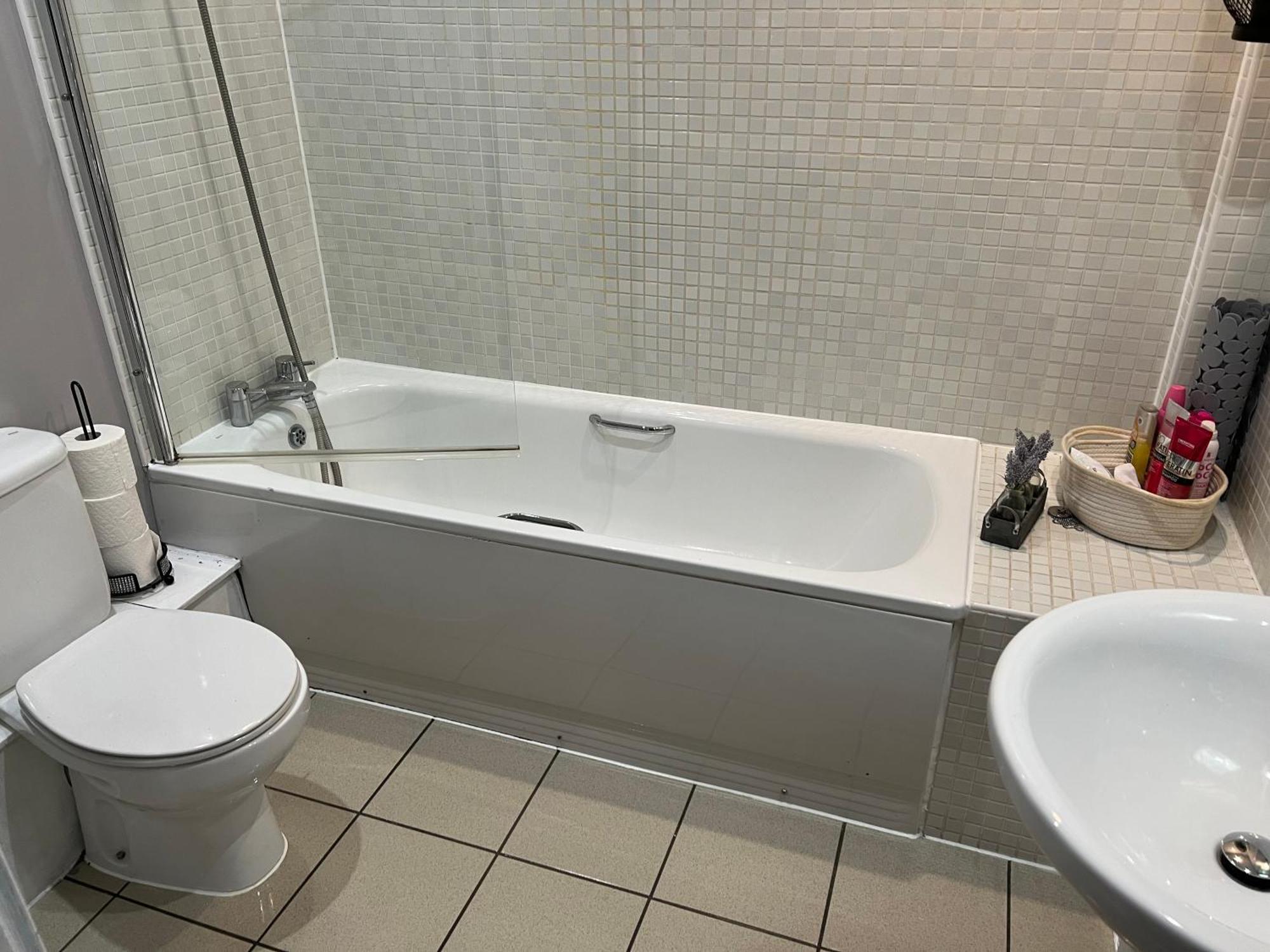 2 Bedroom Free Parking By Concert Square Sleeps 8 Liverpool