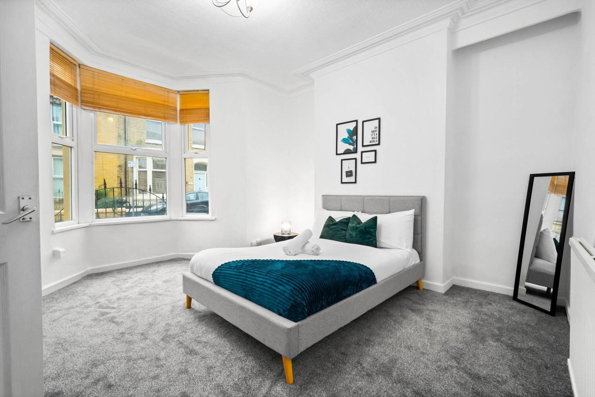 Anfield Four-bed Spacious Getaway Haus Liverpool