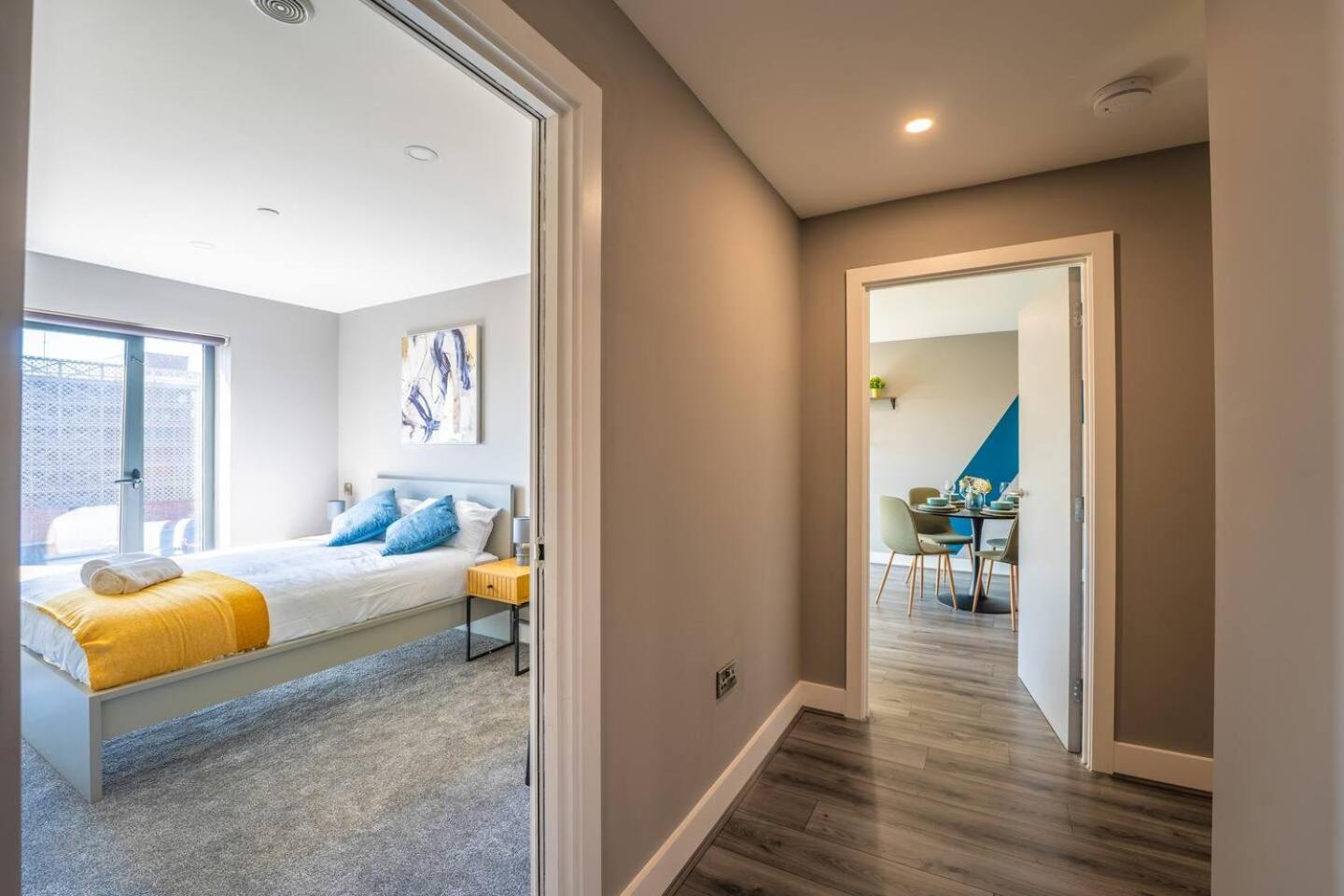 Apartment 2-bed Flat At Monarchs Quay, Waterfront Liverpool
