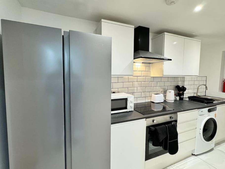 Contractors And Groups With Parking Apartment Liverpool