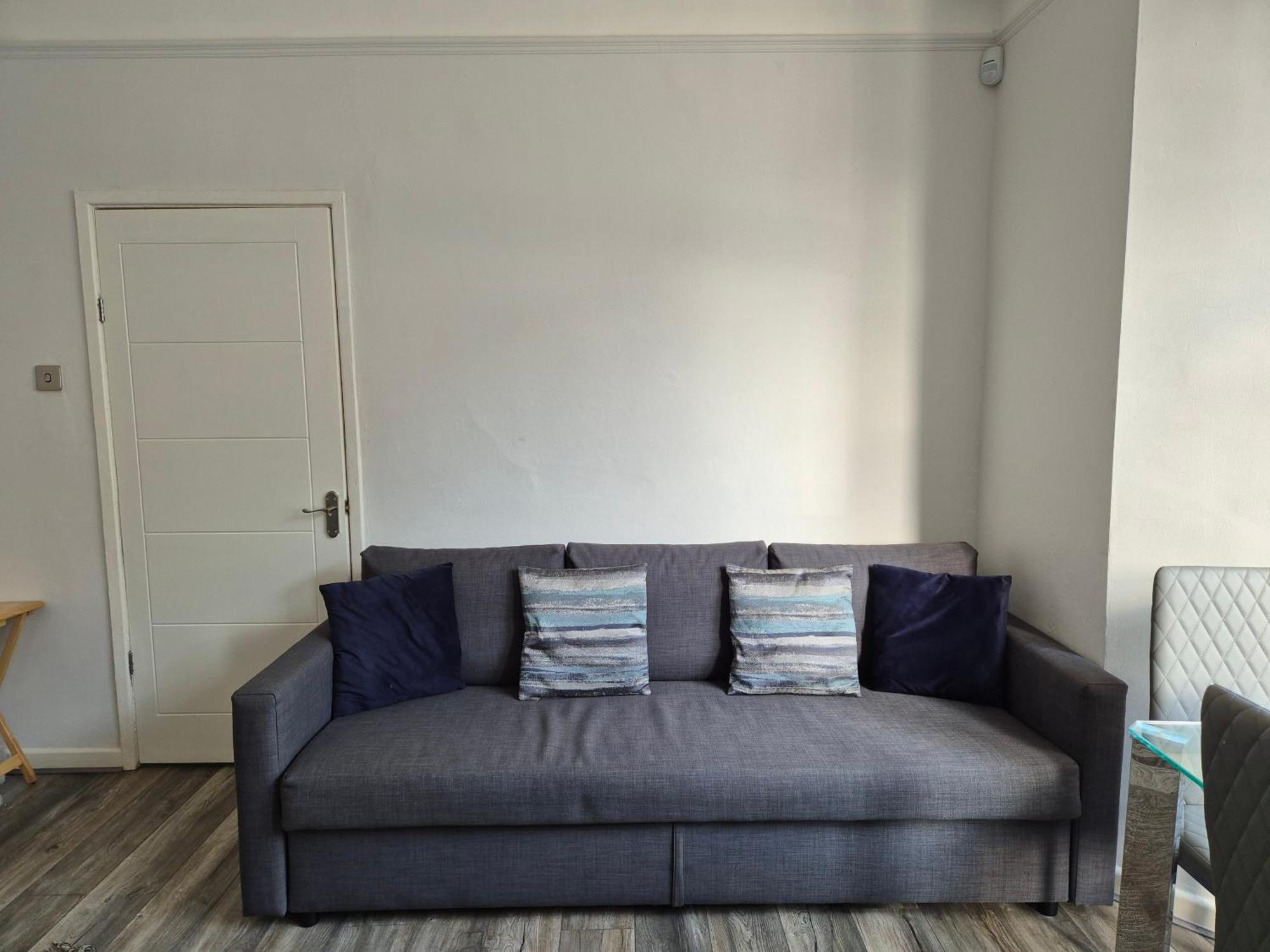 House Next To Anfield Stadium, Goodison Park Homestay