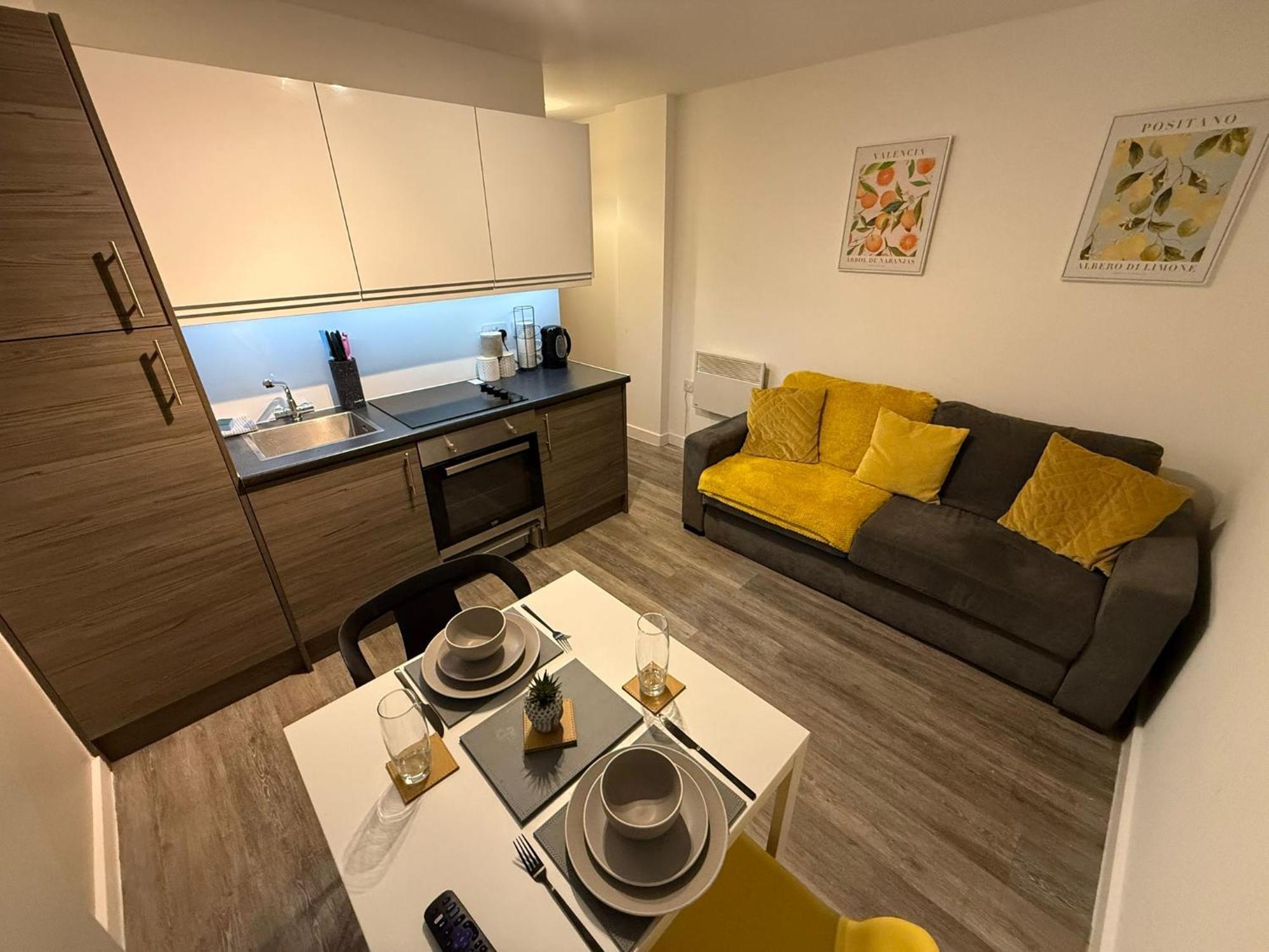 One Centre Apartment *