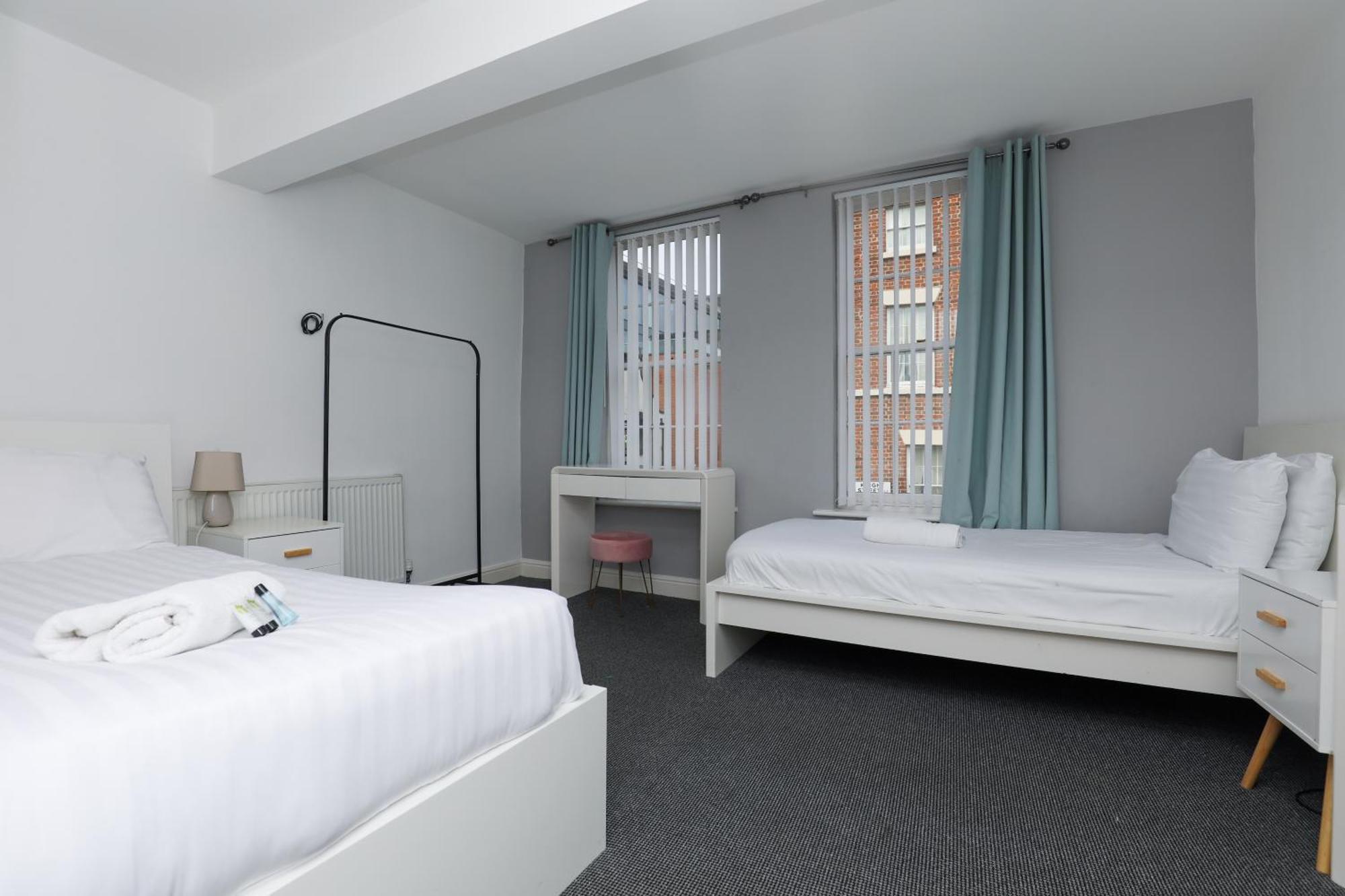 Roscoe House In Centre Apartment