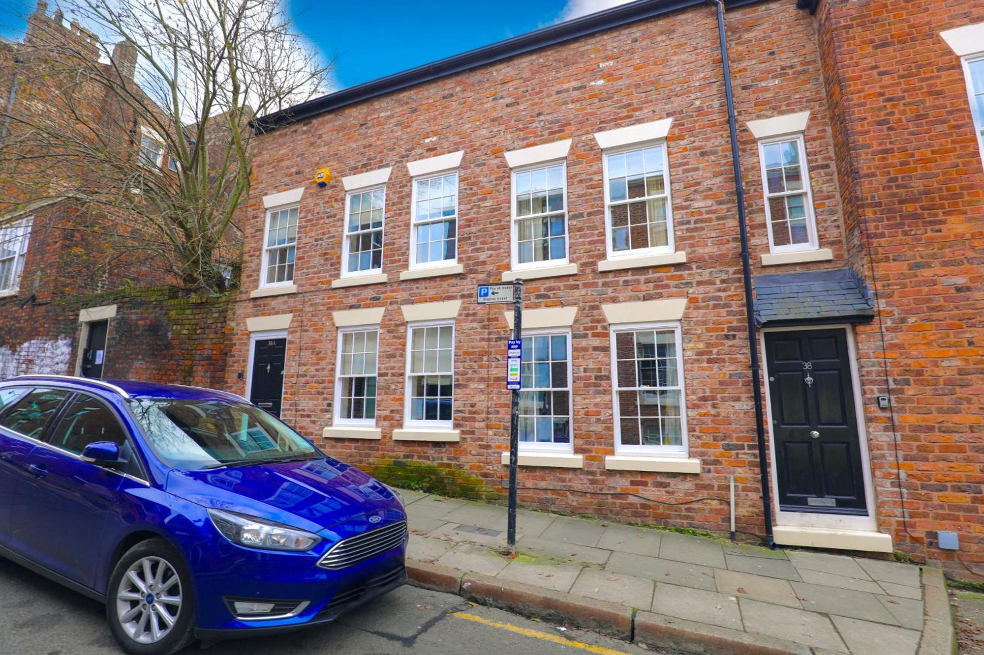 Apartment Roscoe House In Centre