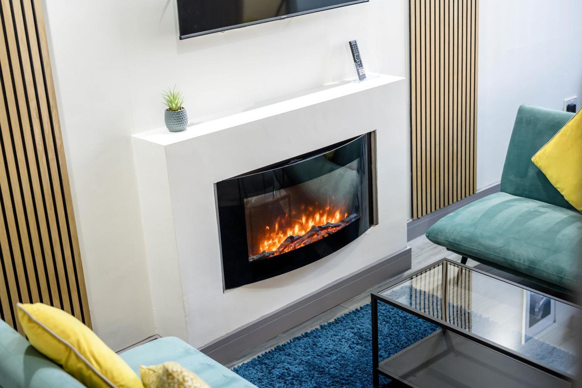Burnand House - Air Host & - Sleeps 9 Liverpool