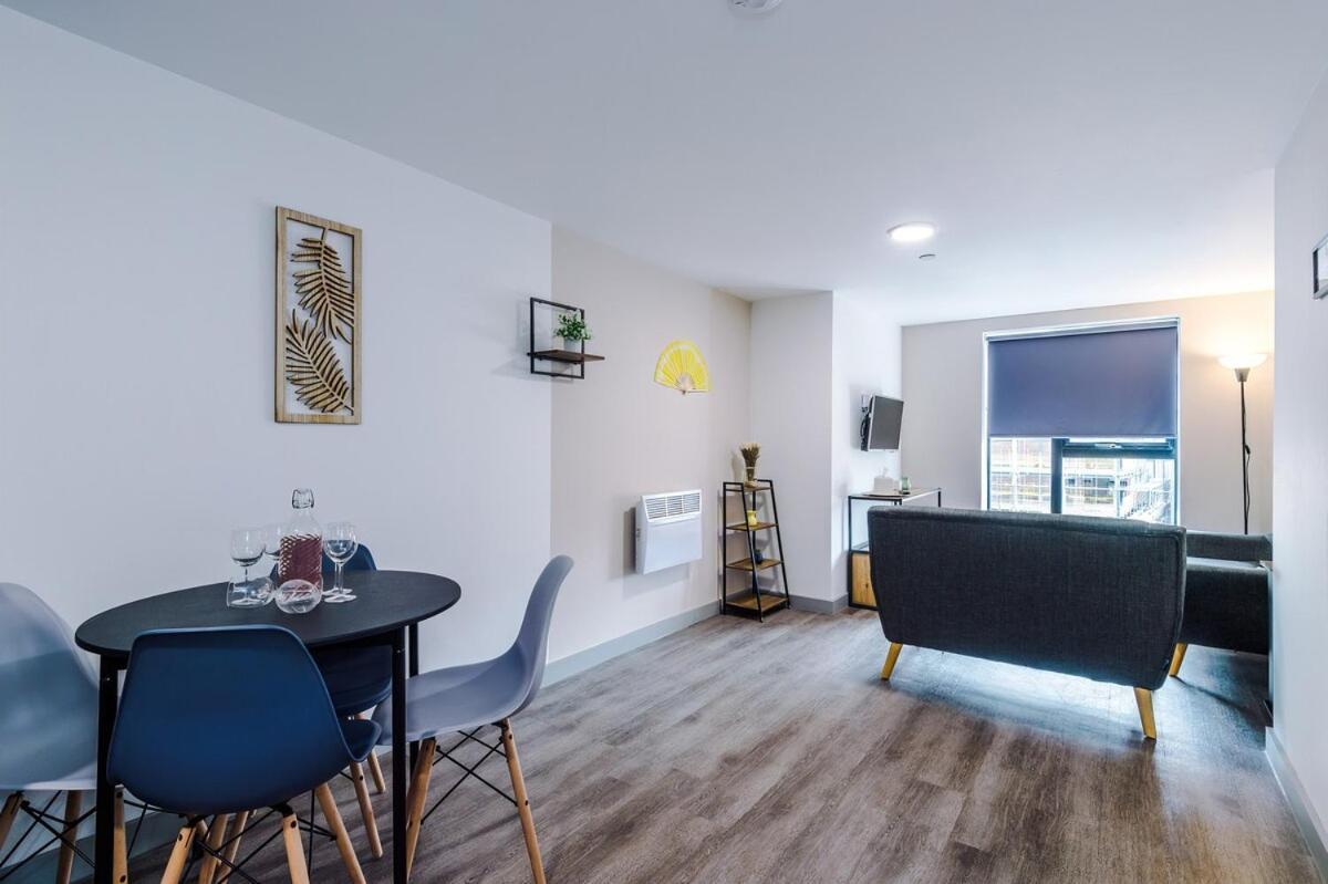 Cosy In Liverpool, Pool Table, Sleeps 3, Smart Tvs Apartment Liverpool