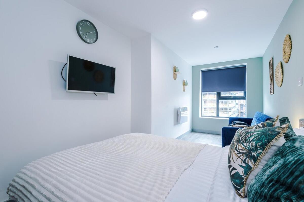 Cosy In Liverpool, Pool Table, Sleeps 3, Smart Tvs Apartment