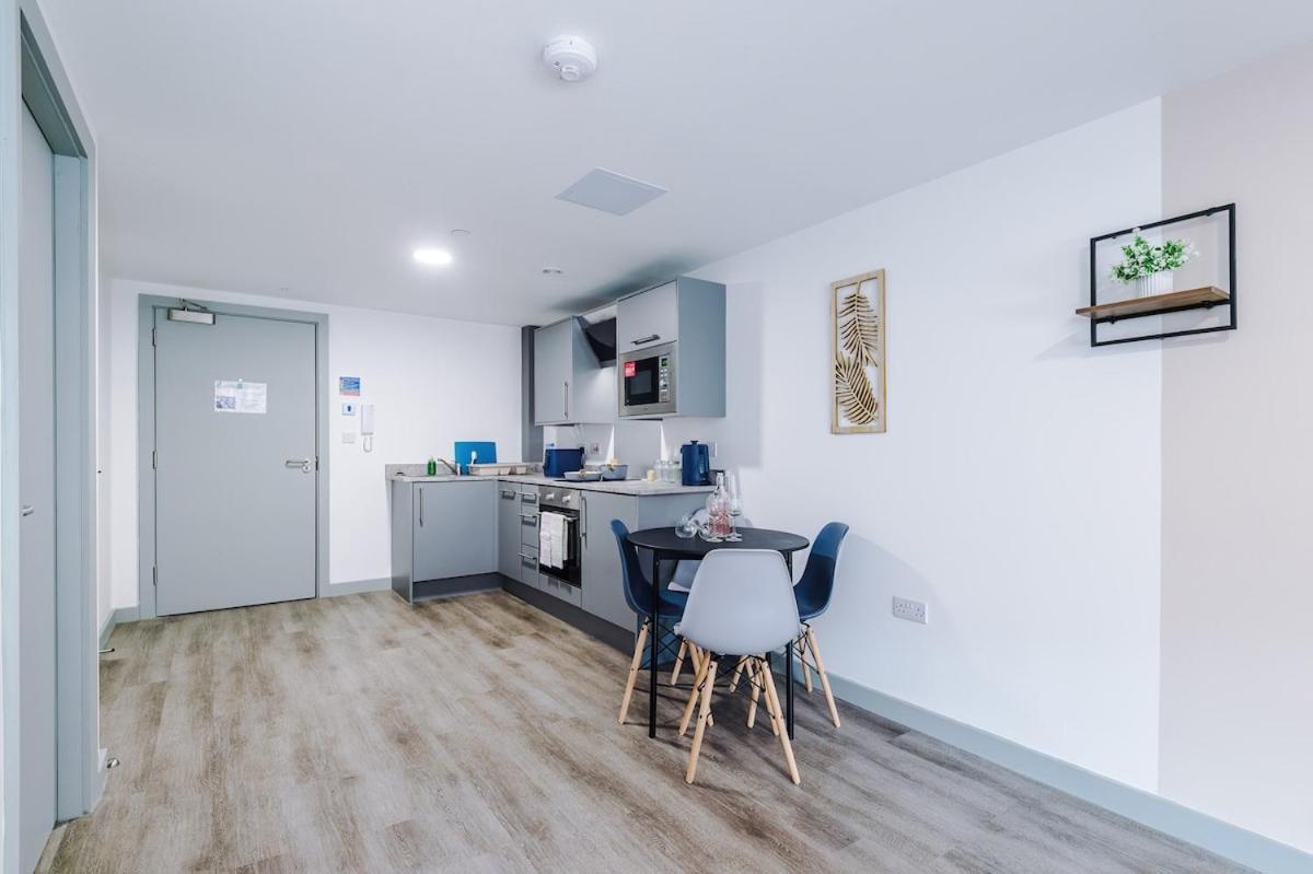 Apartment Cosy In Liverpool, Pool Table, Sleeps 3, Smart Tvs Liverpool