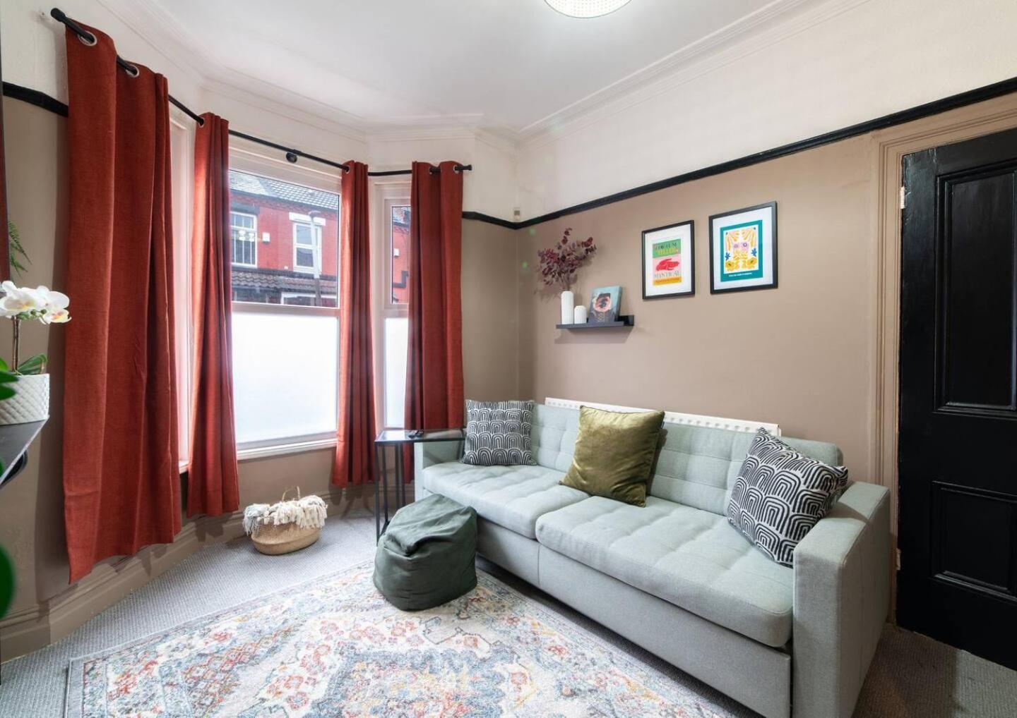 Work-friendly Seftonpenny Lane Free Parking
