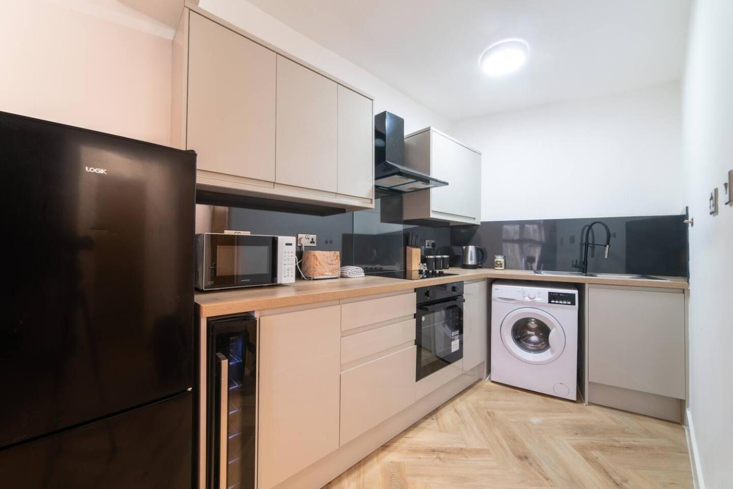 First Floor Walk To Bold St Bombed Out Church Apartment
