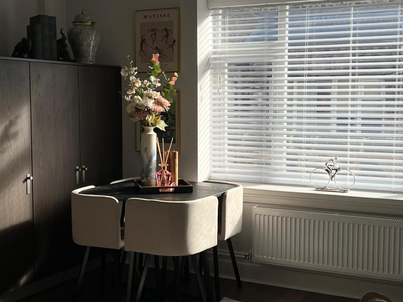 Close To Sefton Park Beautiful One Bedroomed Sleeps 4 *