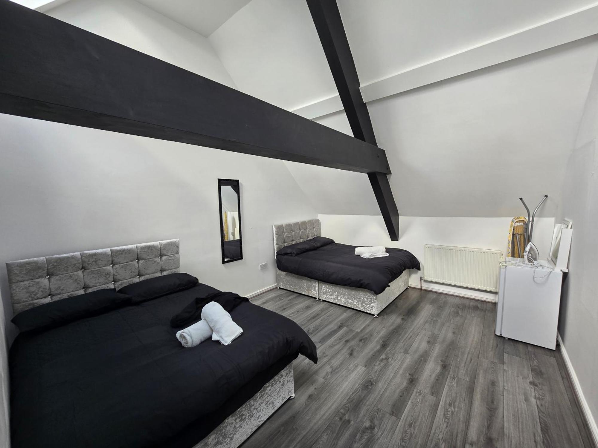 Center Dawson Street Apartment