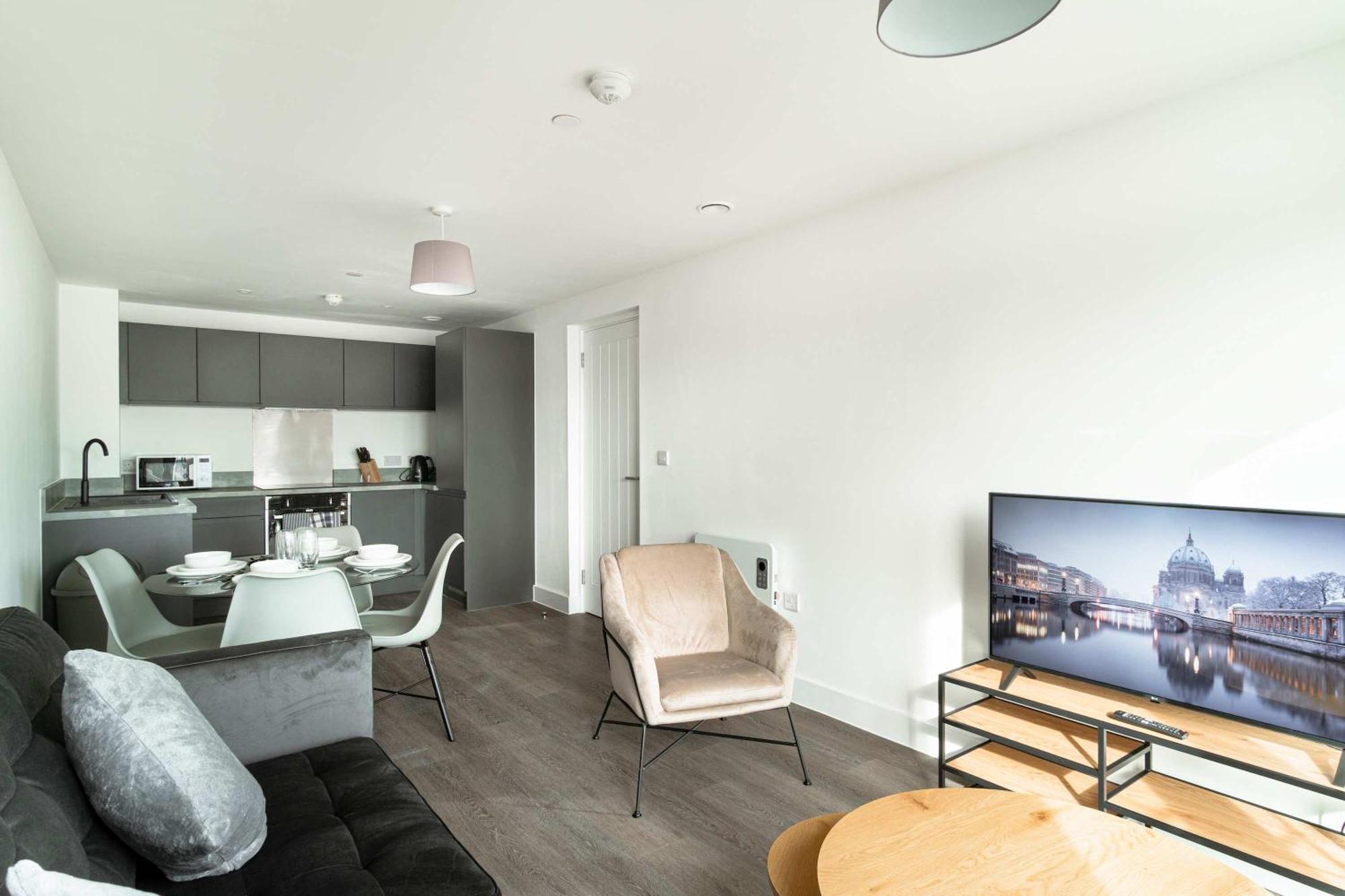 Stunning 2 Bedroom In W Views *