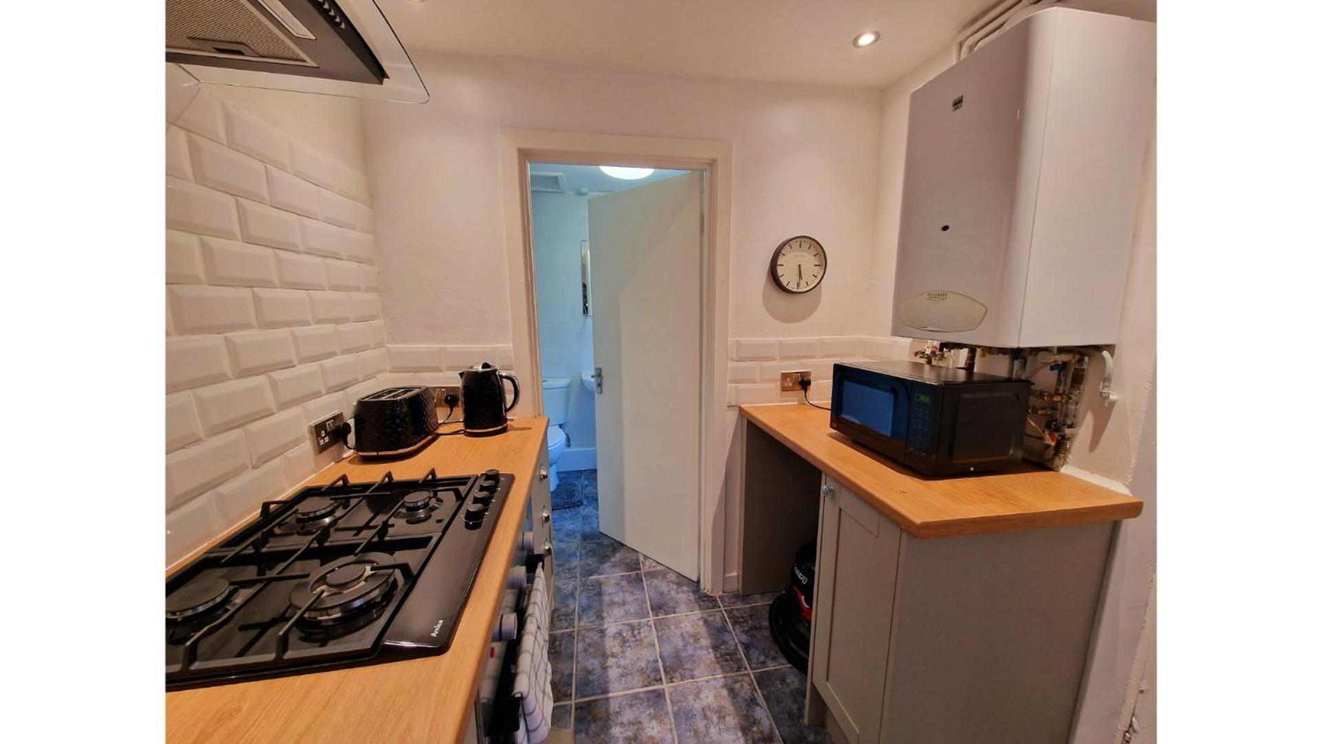 Apartment Upscale Executive Great Location