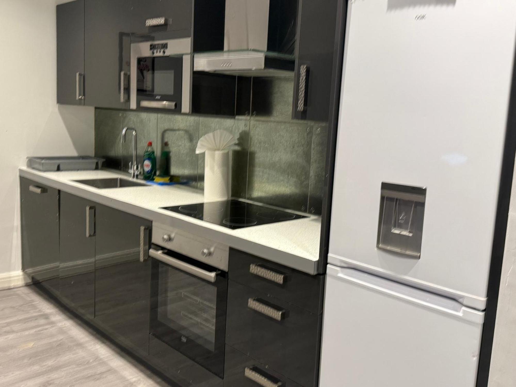Amazing 10 Bed On Mathew Street Sleeps 18 Apartment *