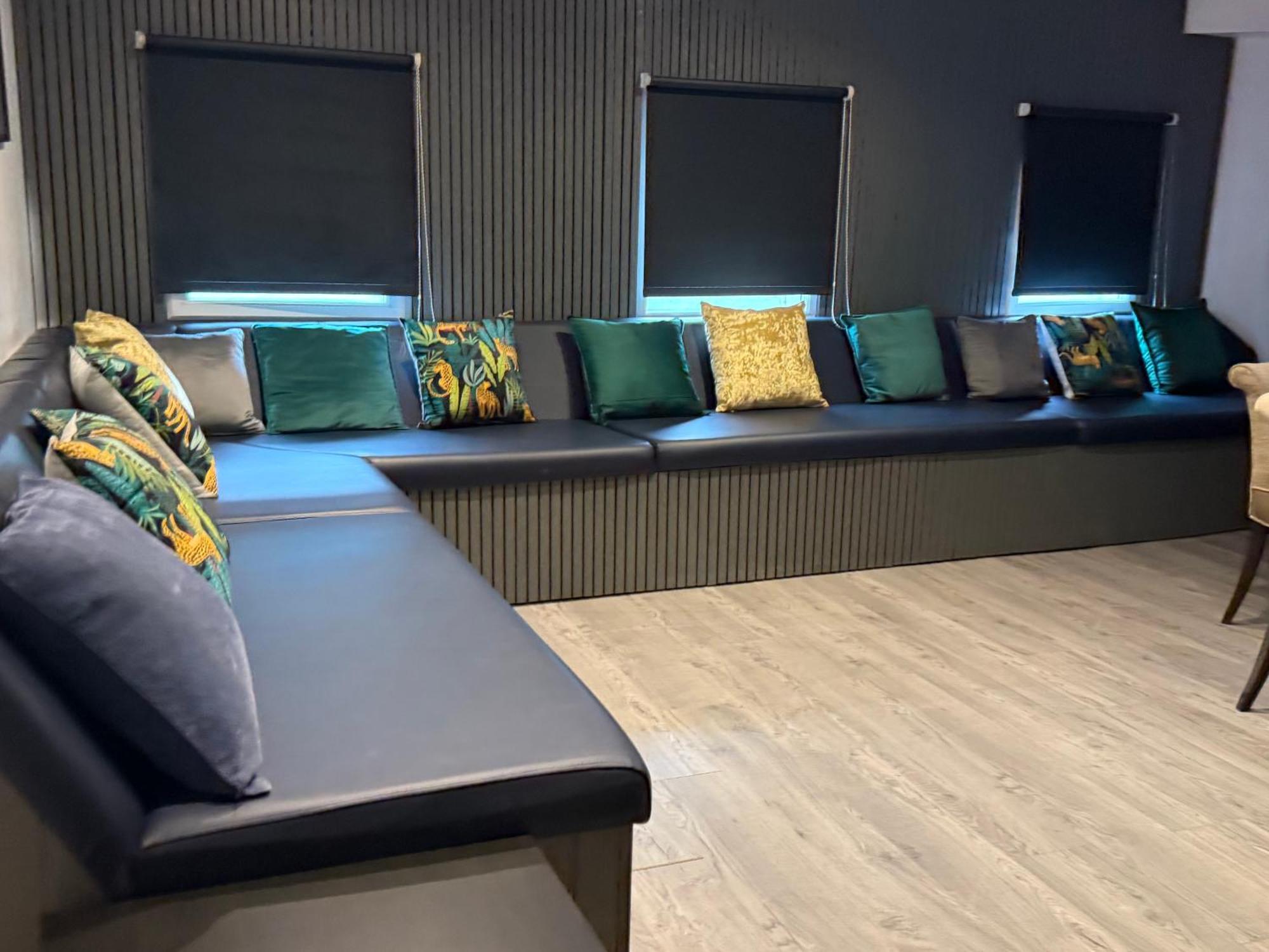 Amazing 10 Bed On Mathew Street Sleeps 18 Apartment