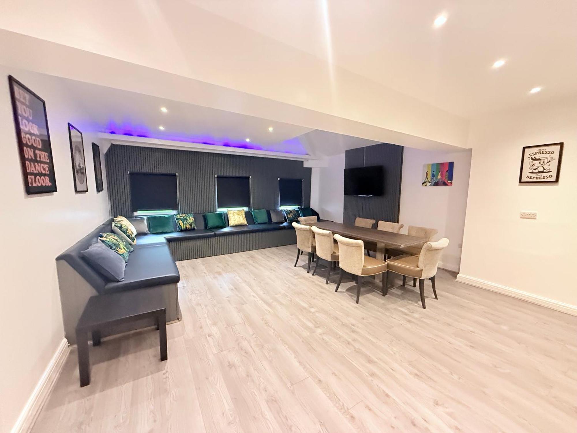 Amazing 10 Bed On Mathew Street Sleeps 18 * Liverpool