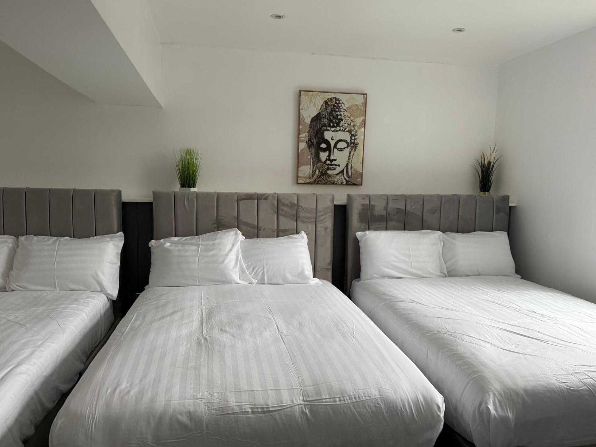 Apartment Amazing 10 Bed On Mathew Street Sleeps 18 Liverpool