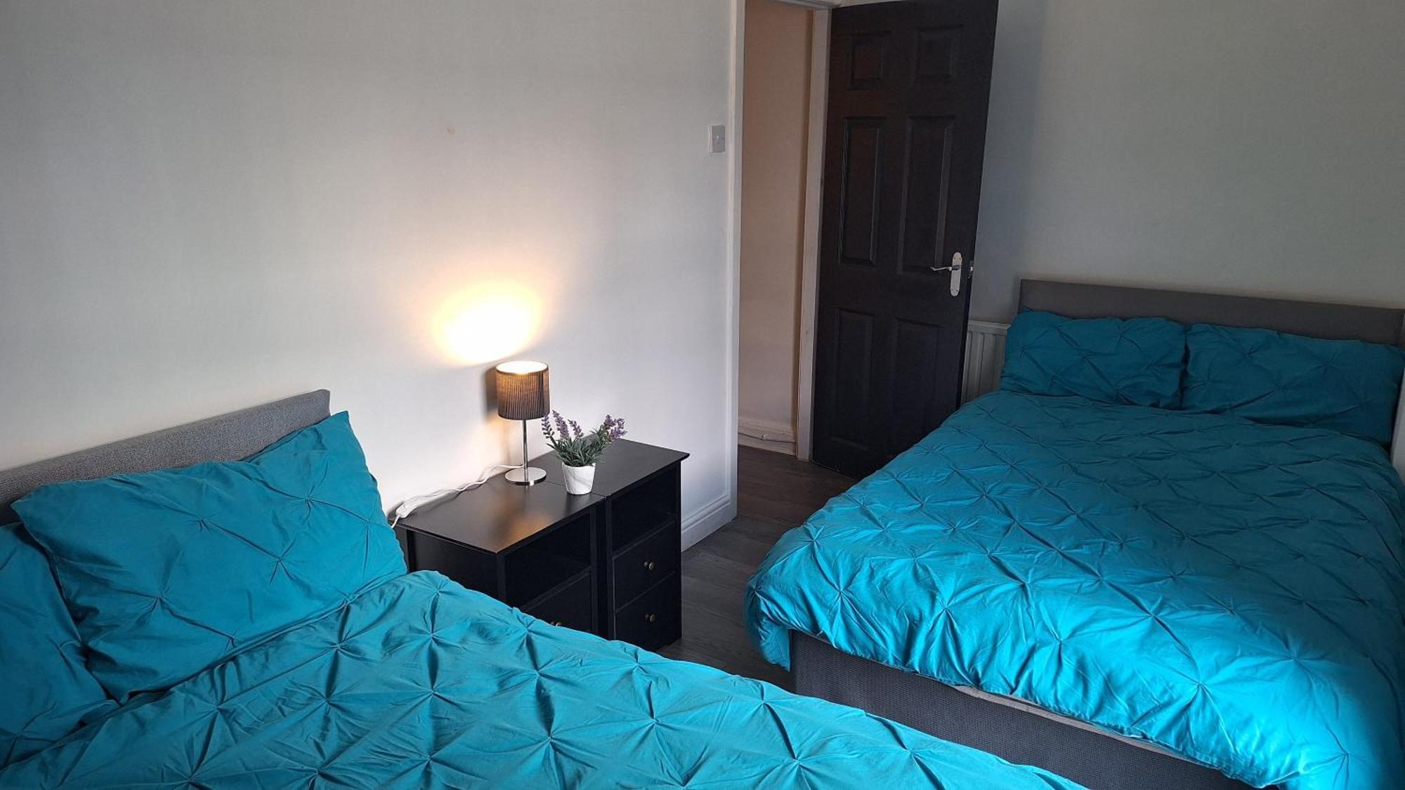 Holiday home Family House Liverpool