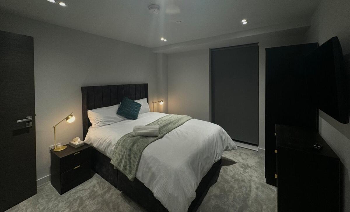Apartment Modern 2-bedroom In Heart Of *