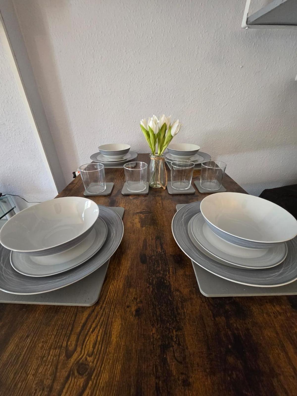 Holiday home Elegant 2 Bed With Hot Tub And A Host Of Amenities *