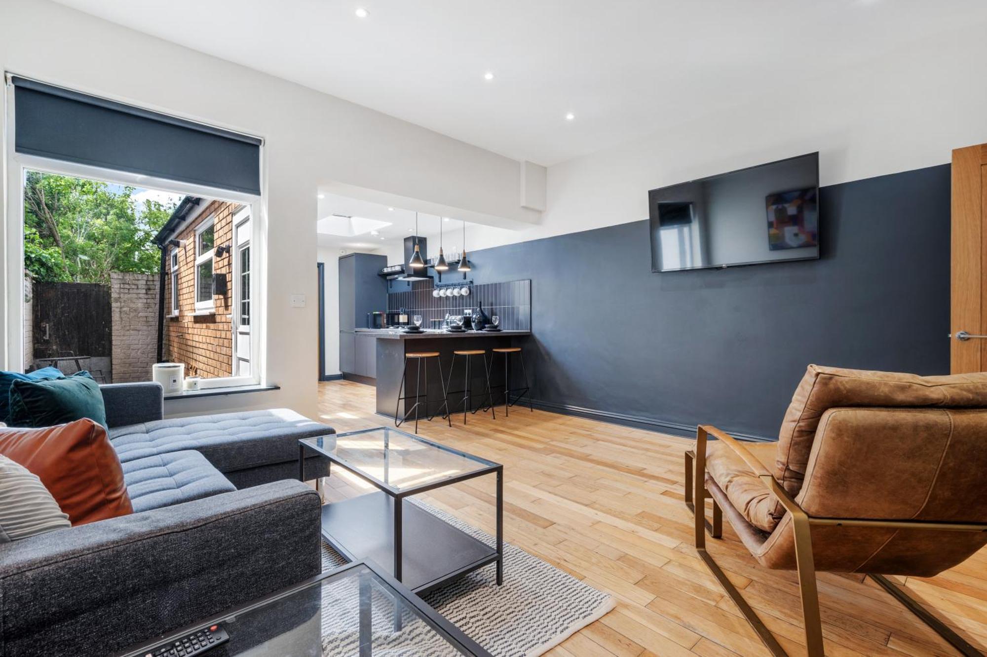 Wrights Terrace - Air Host And - 4 Bedroom Holiday home *