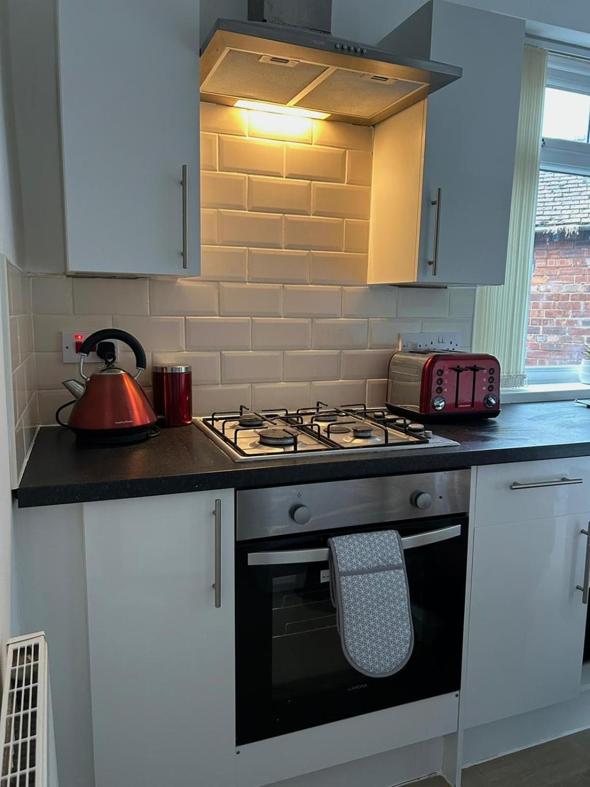 Apartment Charming Near Broad Hospital