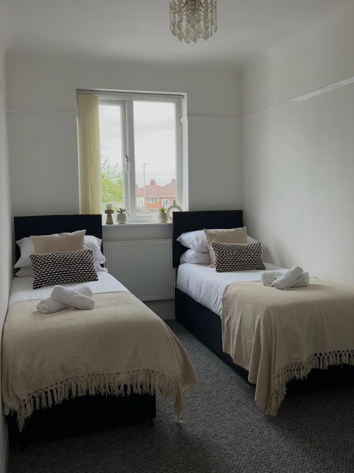 Apartment Charming Near Broad Hospital