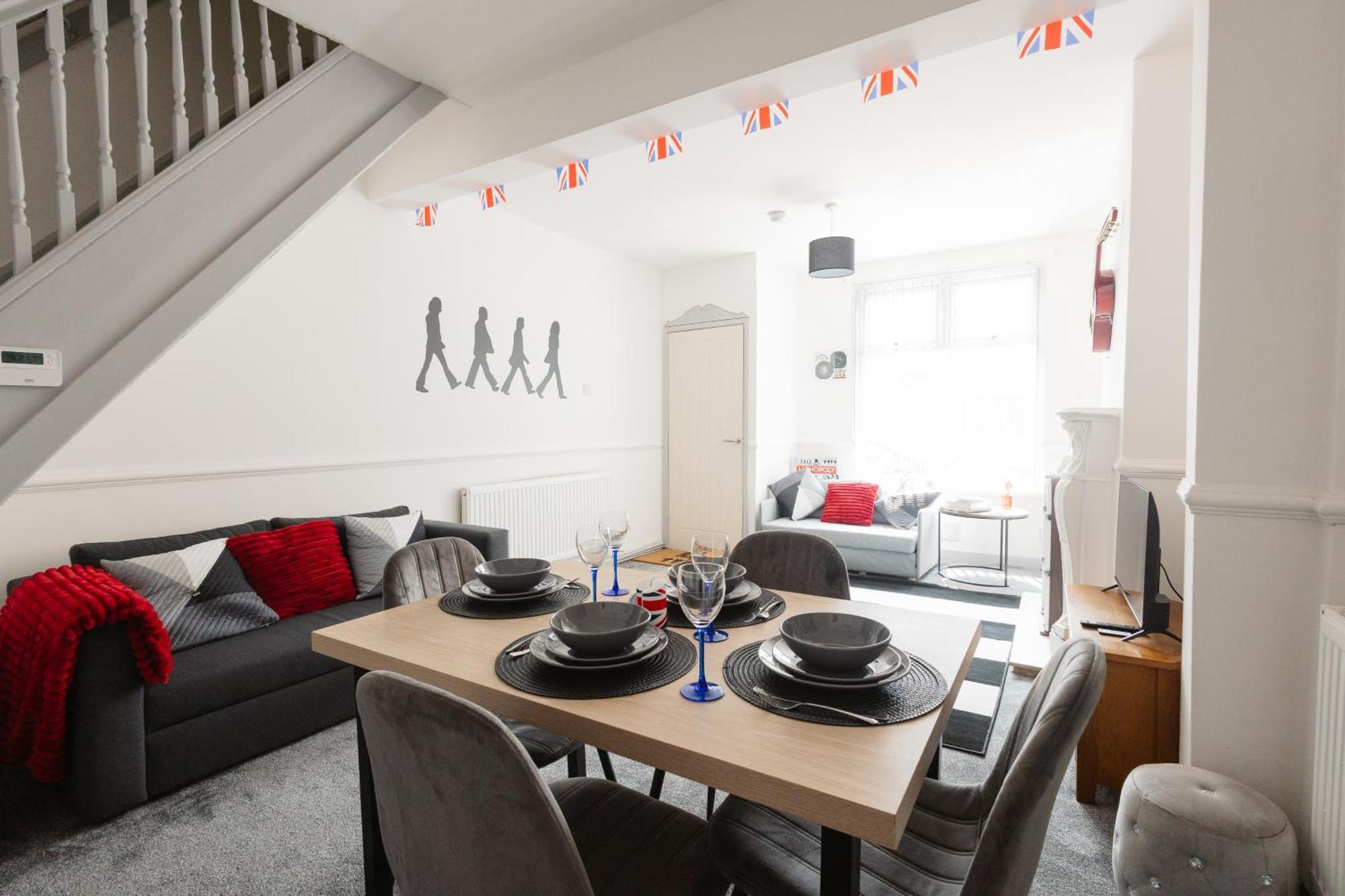 Holiday home Let It Retreat , Anfield, Beatles Themed Liverpool