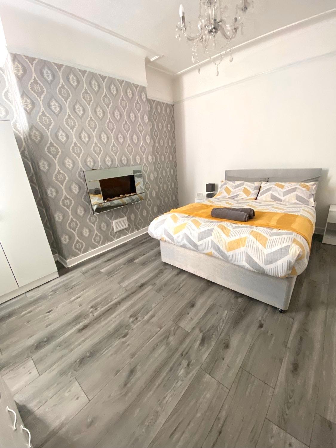 Holiday home No. 206 - Spacious 5 Bed Liverpool