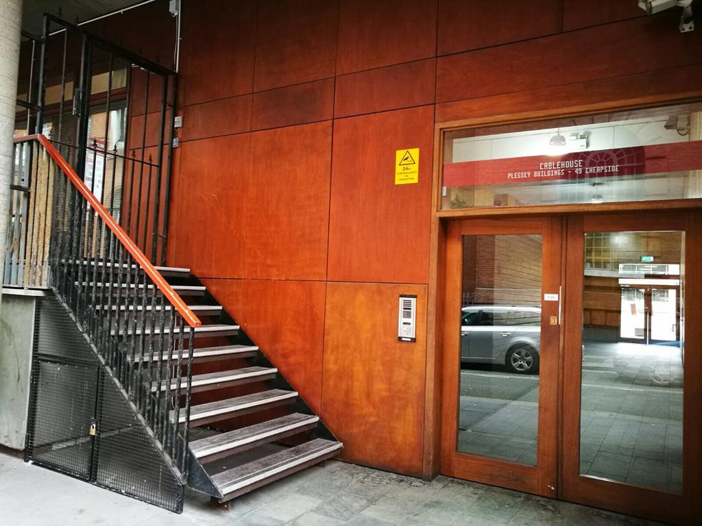 Apartment Base Serviced - Sir Thomas Street *