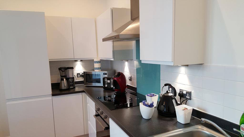 Apartment River Front Next To Echo Arena *