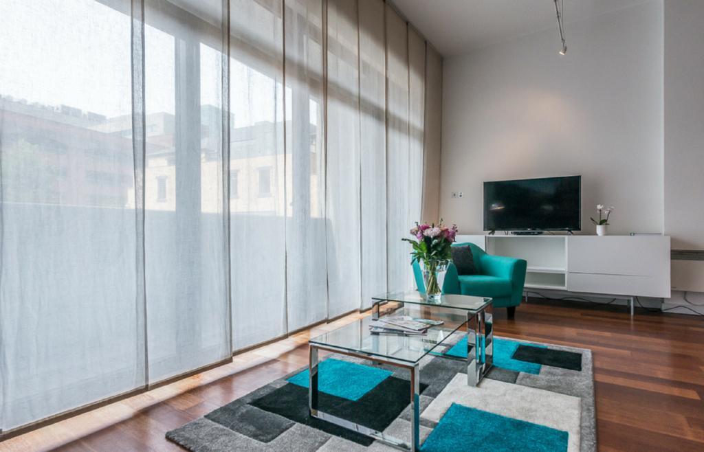 Apartment Base Serviced - Sir Thomas Street