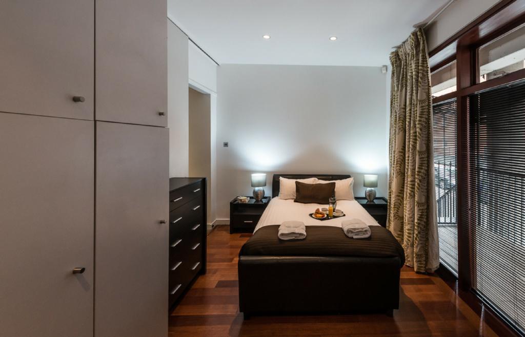 Apartment Base Serviced - Sir Thomas Street *