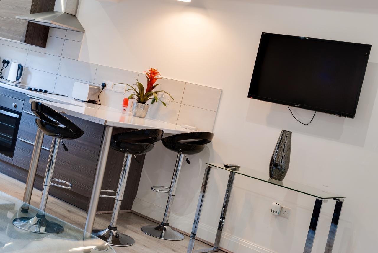 43 Knight Street Apartment *