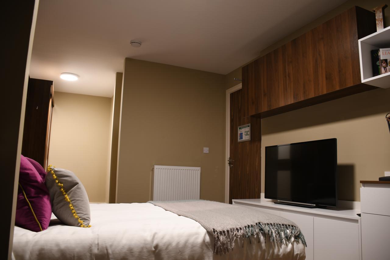 Apartment Pembroke