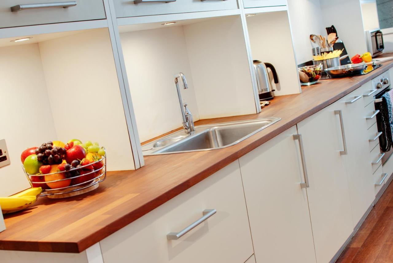 Apartment Base Serviced - Sir Thomas Street