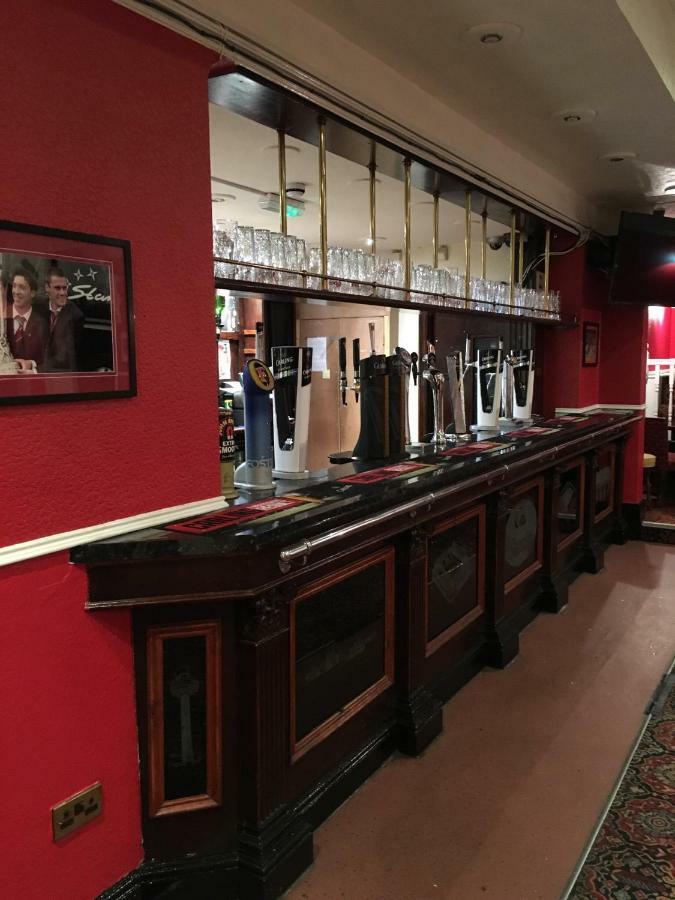 The Glenbuck Anfield * Liverpool