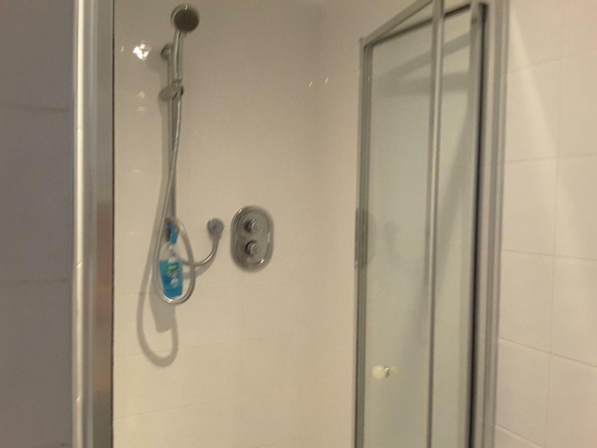 Homestay Fabulous Double Ensuite In Sefton Park Lark Lane *