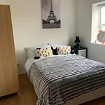 2 Bed Duplex Penthouse Apartment By Mathew Street Sleeps 6