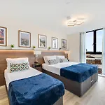 The Salmon Suite - 6 Westminster Park