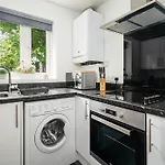 Charming Home W Parking Near Liverpool City Centre