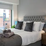Charming 1-Bedroom Flat