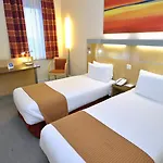Holiday Inn Express Liverpool John Lennon Airport