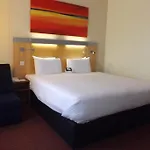 Holiday Inn Express Liverpool John Lennon Airport