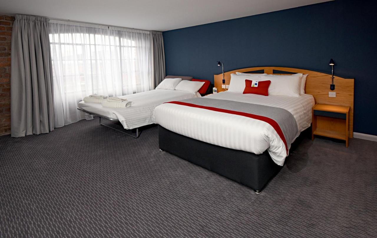 Express Liverpool-albert Dock By Ihg