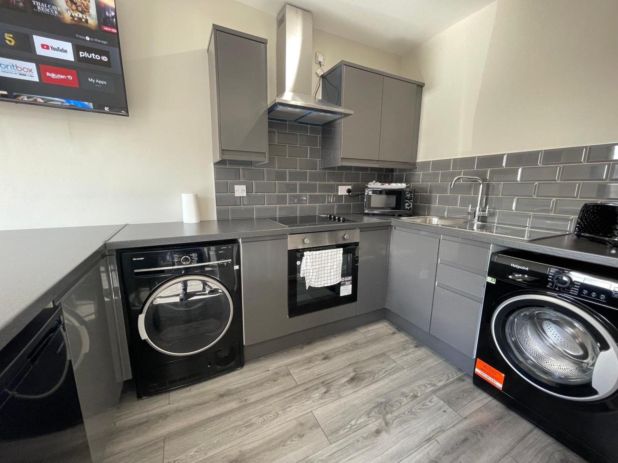 Ryan I Air I - 458 Mill Street - Free Parking Apartment Liverpool