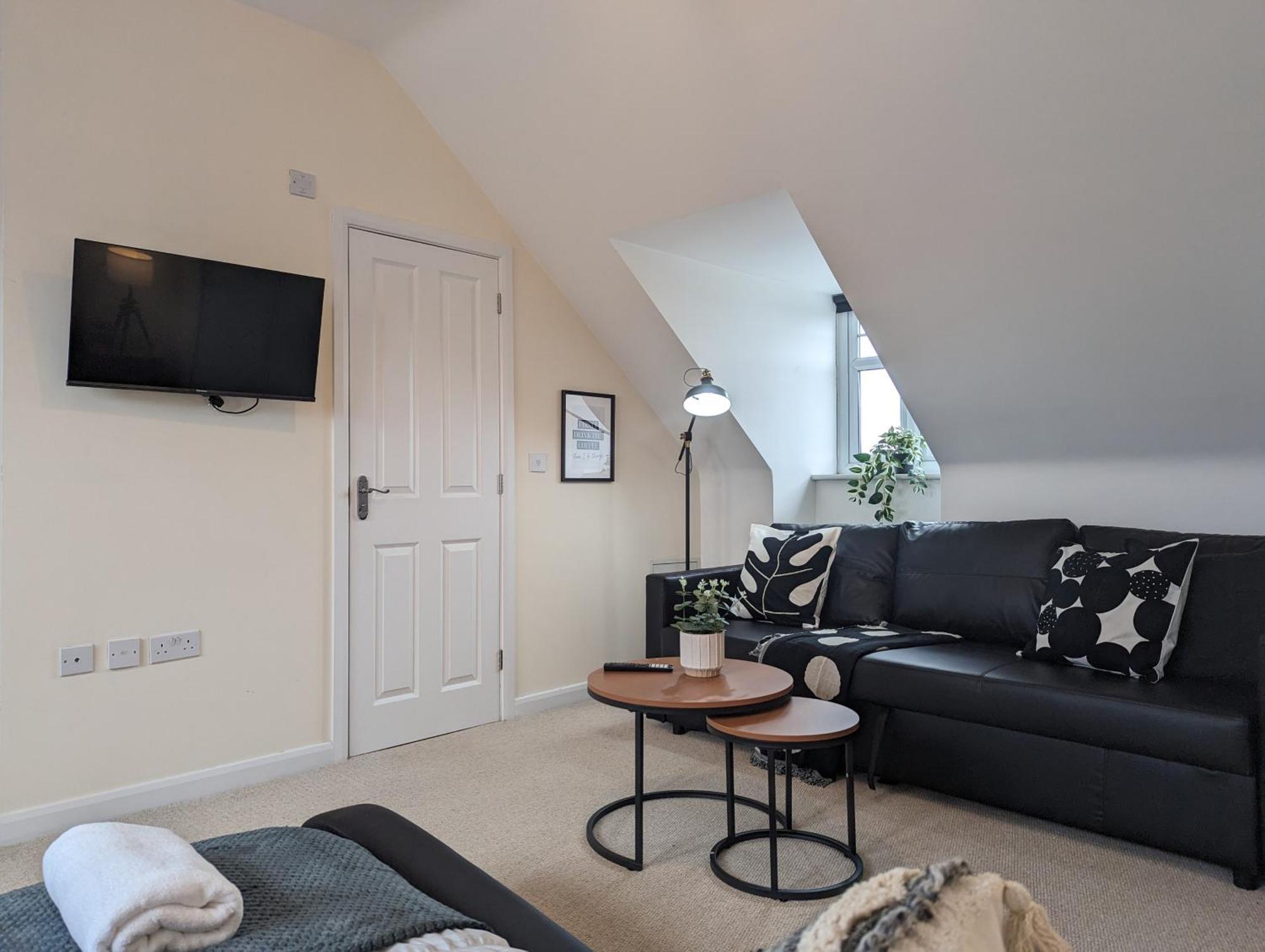 Holiday home Large 4-bedrooms House Near Centre Free Parking *