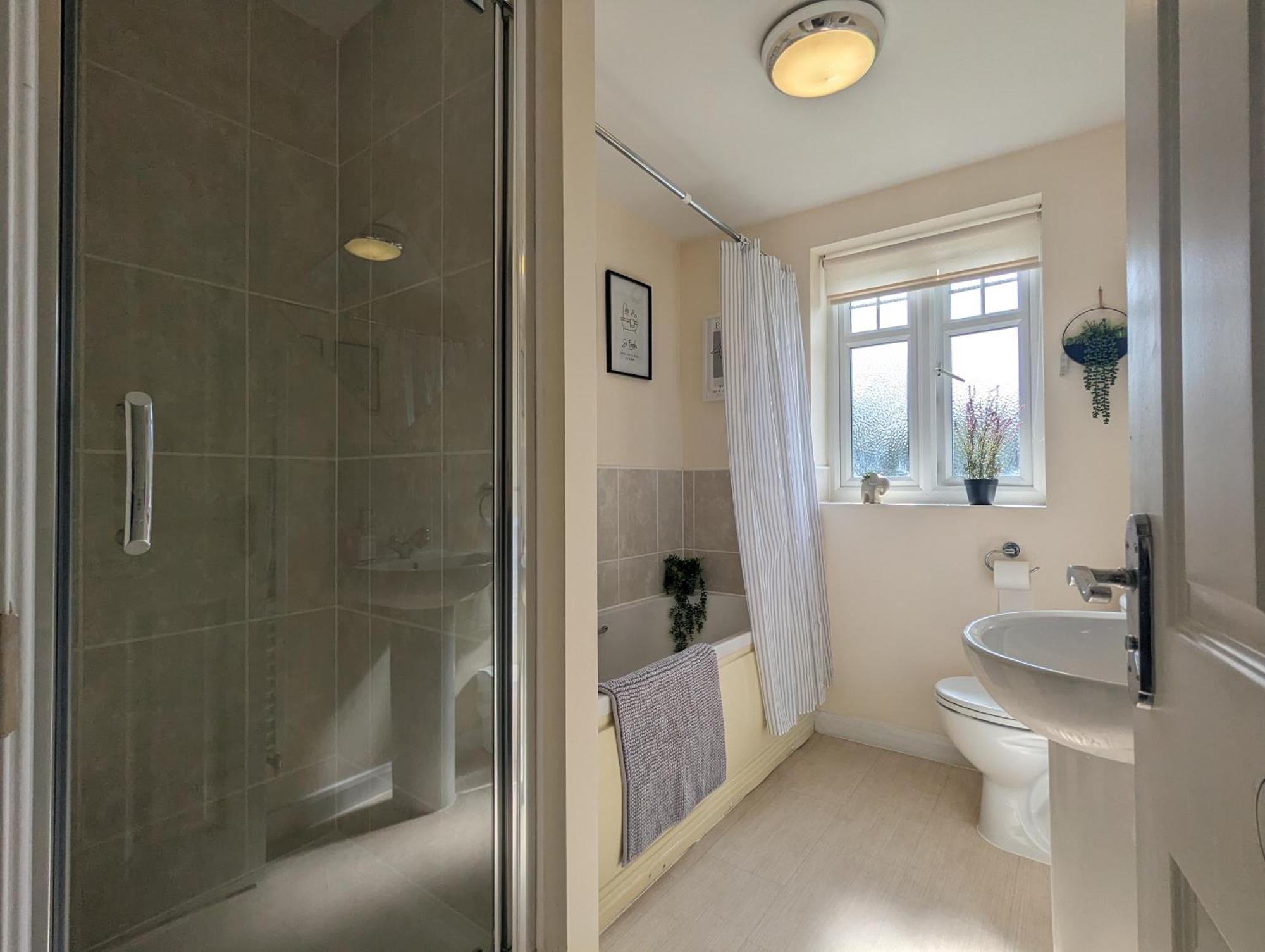 Large 4-bedrooms House Near Centre Free Parking Holiday home Liverpool