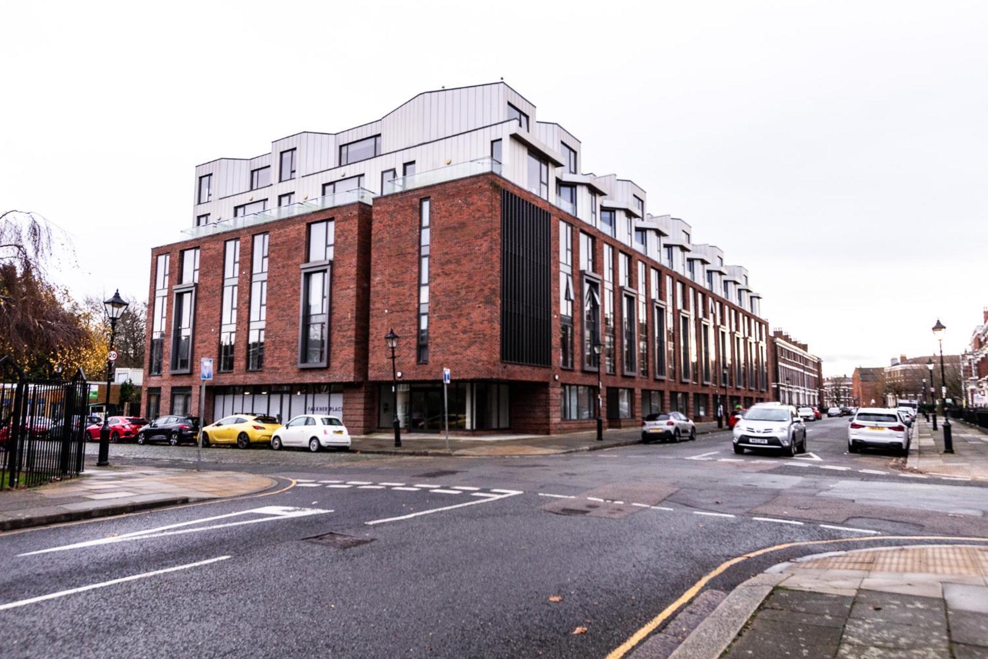 Stunning Centrally Located *